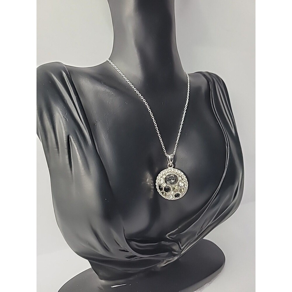 Vintage Silver Tone Black Clear Crystal Circular Pendant Chain Necklace 18 In - Picture 4 of 11